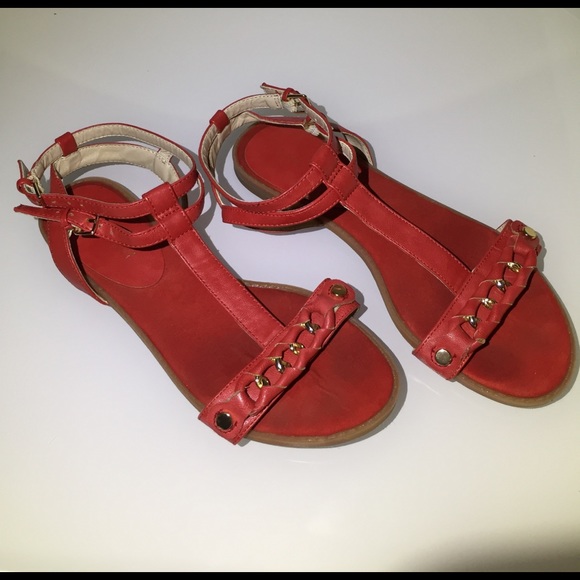 salmon colored sandals